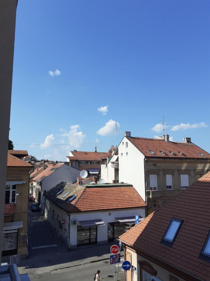 Lagumska Appartement Zemun Buitenkant foto