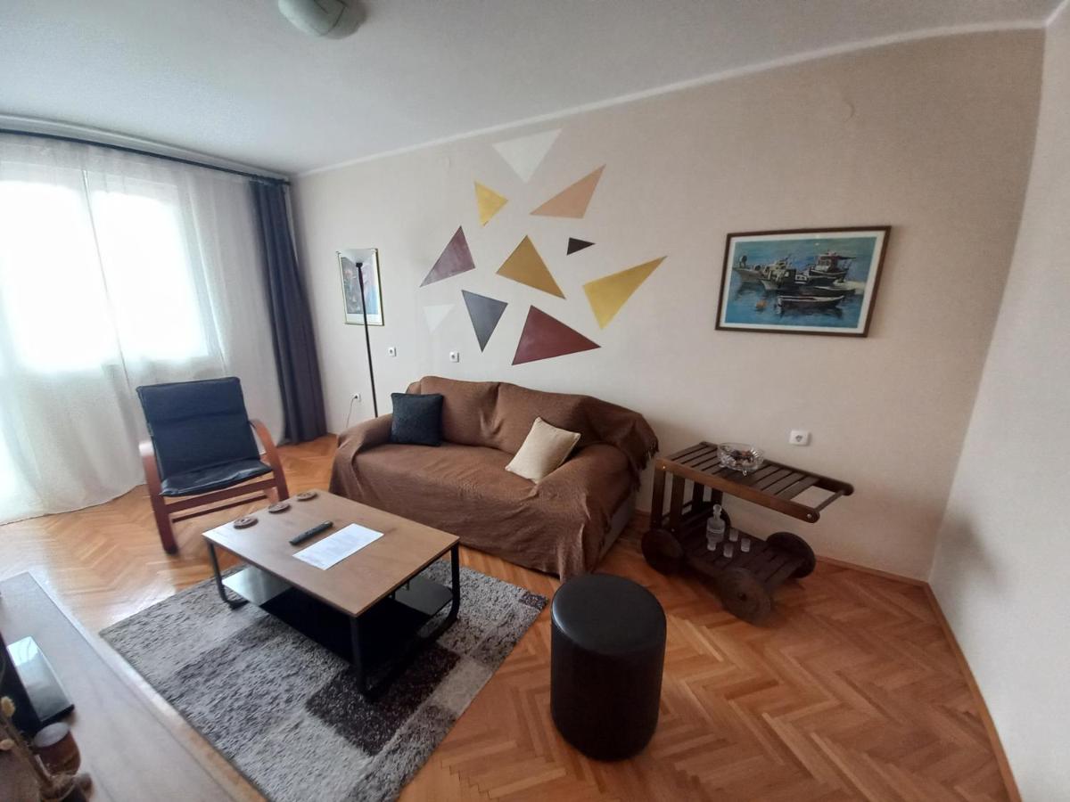 Lagumska Appartement Zemun Buitenkant foto